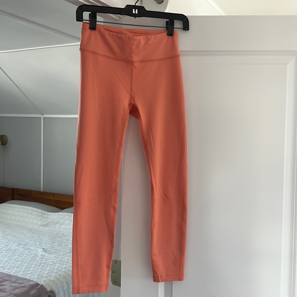 Outdoor Voices Size Small 3/4 TechSweat Legging